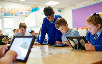 Apple Distinguished School
